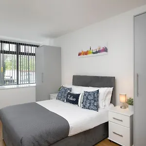  Apartment Skyvillion - Beautiful One Bedroom Near Heathrow Airport United Kingdom