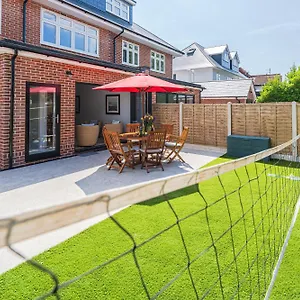  Holiday home Highcroft House By Grandeur United Kingdom