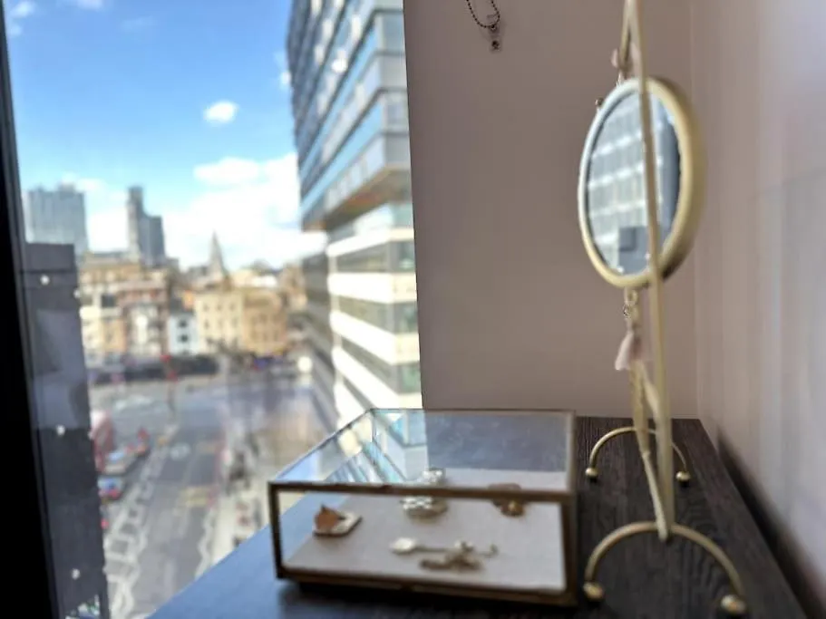 Apartment The Glamour Of Shoreditch London